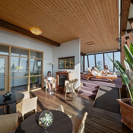 Otel Upstalsboom Am 4*